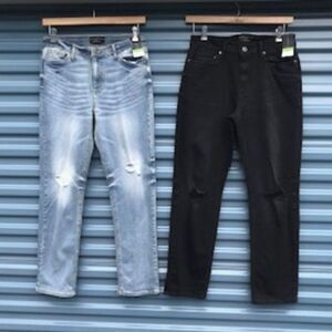 "Ripped" Slim Fit Jeans . Size: 30 x 30 ............. (2) Pair Mixed Bundle